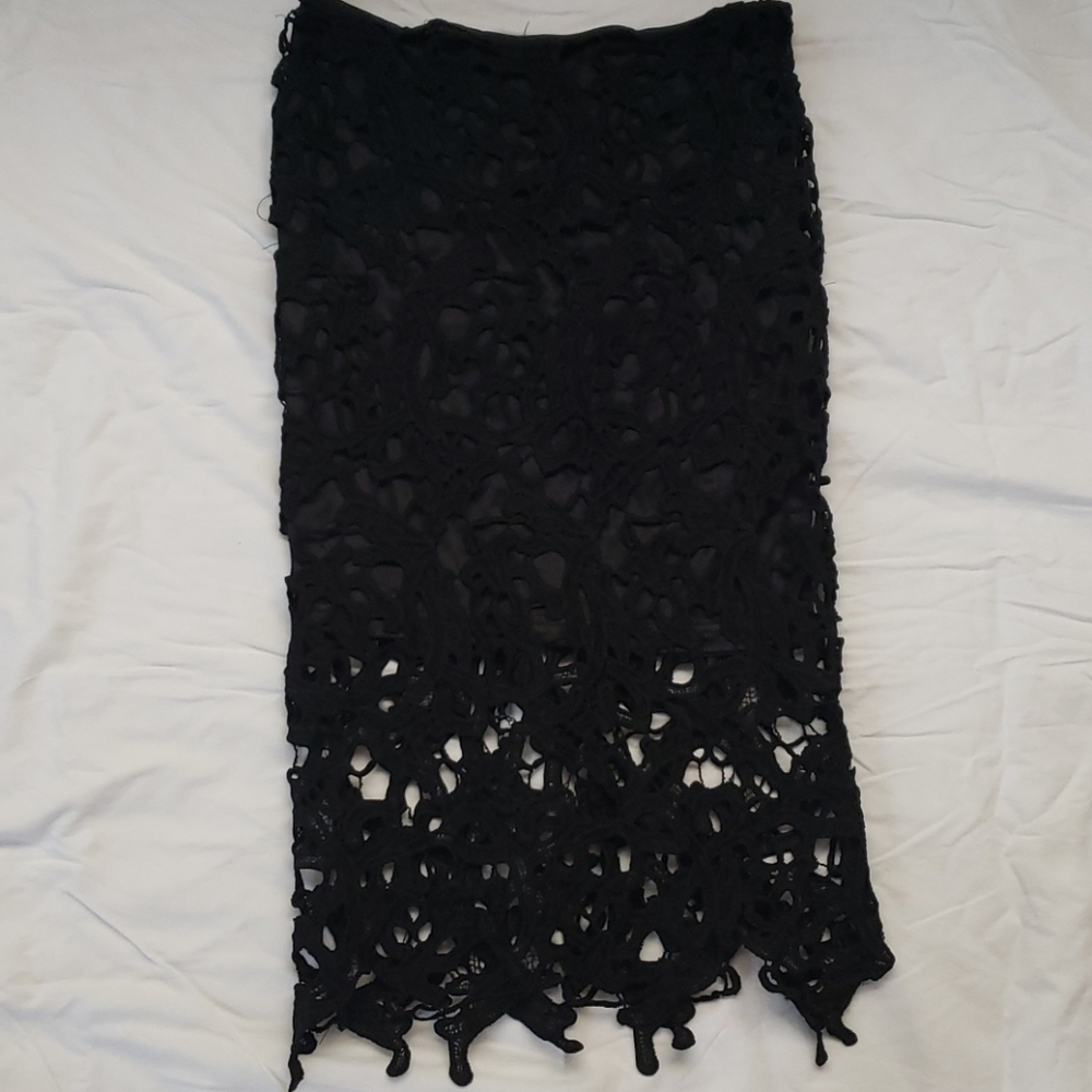 Black laced skirt